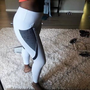 White Leggings with pockets